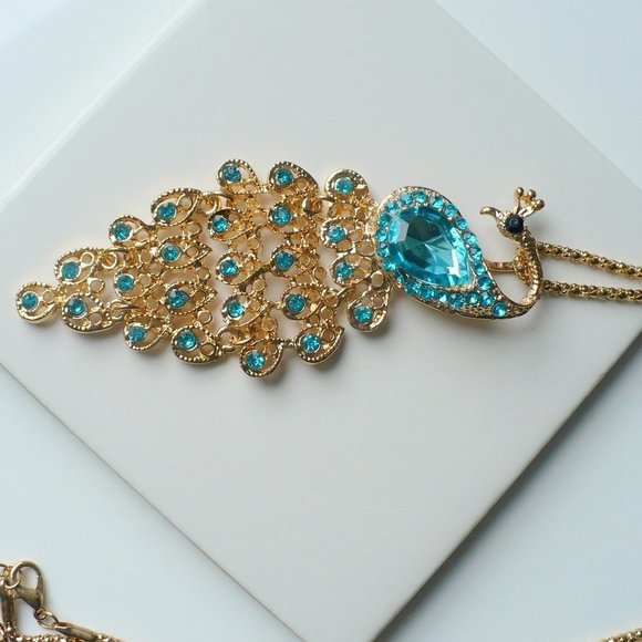 ❤️ Rhinestone Peacock Pendant Necklace Teal and Gold-tone, With Movable Tail - Picture 2 of 9
